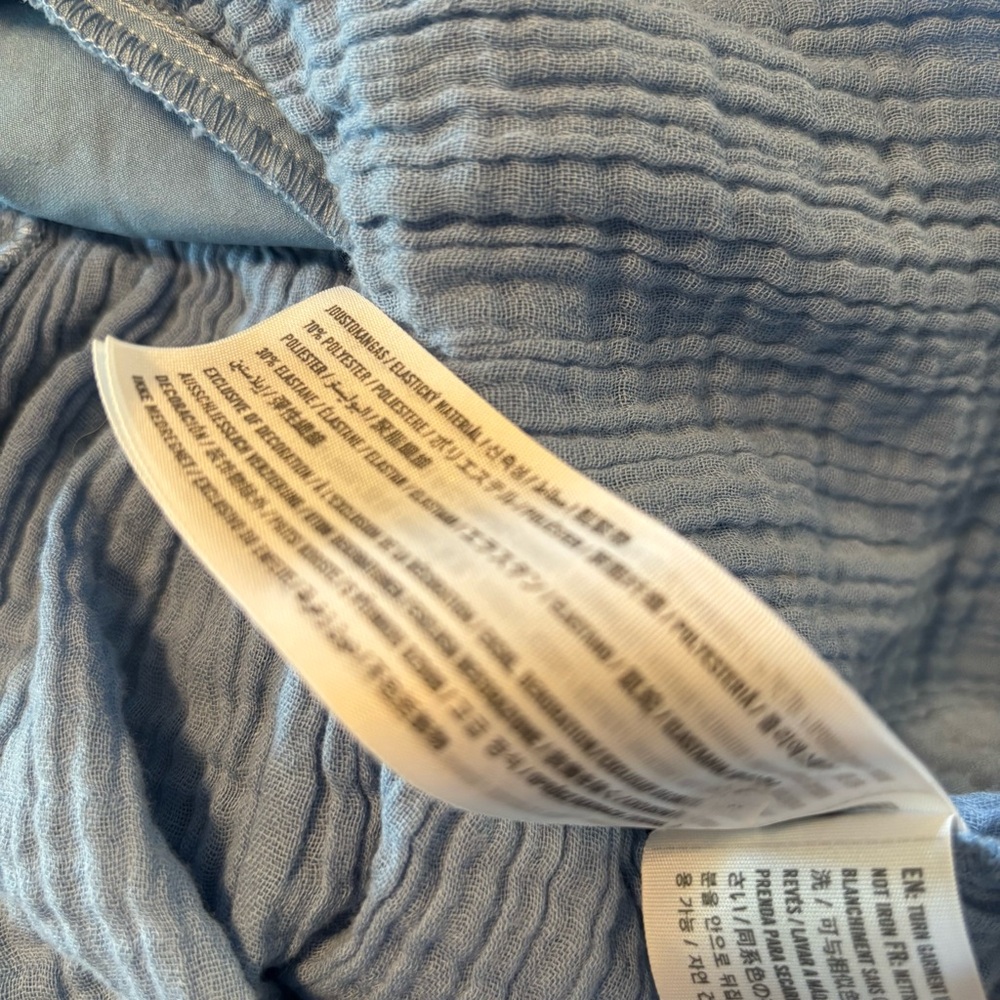 Hollister shirt size small - Picture 5 of 5